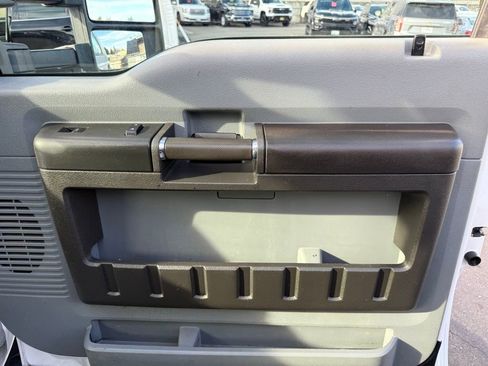 Used 2014 Ford F450 XL w/ Power Equipment Group image 19