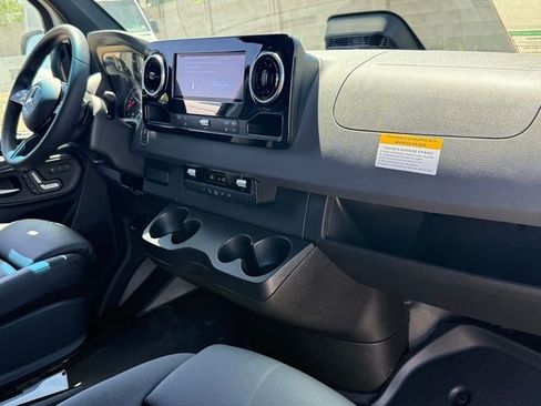New 2026 Mercedes-Benz Sprinter 2500 image 24
