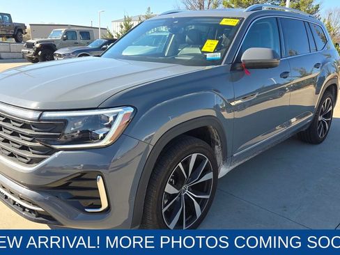 Used 2025 Volkswagen Atlas SEL Premium R-Line image 1