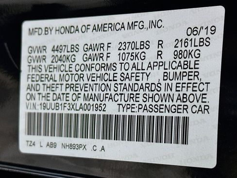 Used 2020 Acura TLX image 12