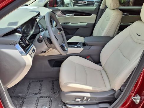 Certified 2024 Cadillac XT6 Premium Luxury w/ Technology Package FWD image 20