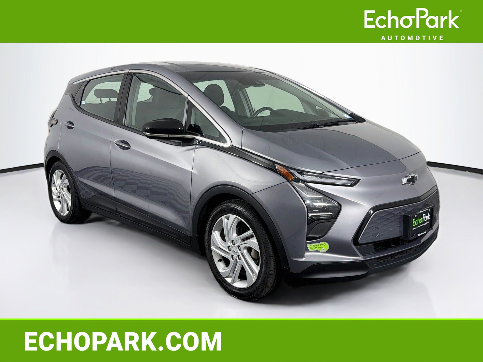 Used 2023 Chevrolet Bolt LT FWD image 1