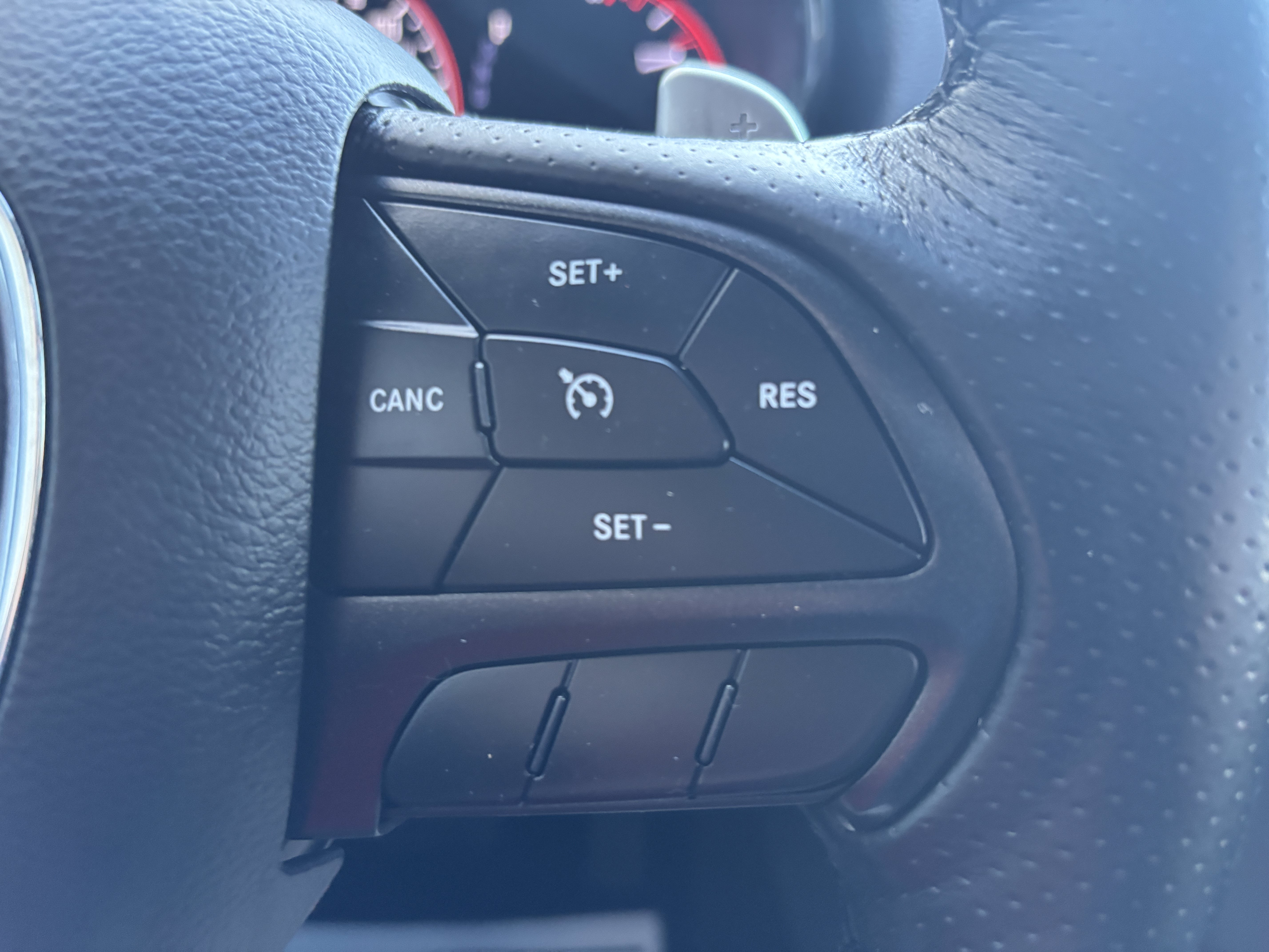 Used 2018 Dodge Durango R/T AWD/4WD image 21