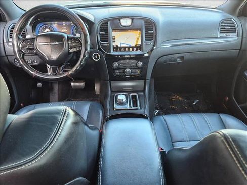 Used 2015 Chrysler 300 S RWD image 17