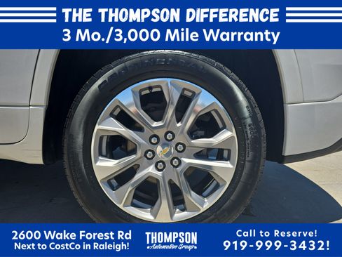Used 2019 Chevrolet Traverse Premier w/ Driver Confidence II Package FWD image 32