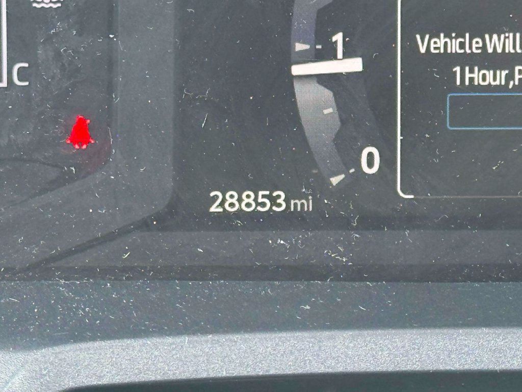 Used 2025 Toyota 4Runner SR5 AWD/4WD image 27