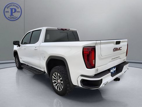 Used 2023 GMC Sierra 1500 AT4 w/ AT4 Premium Package AWD/4WD image 6