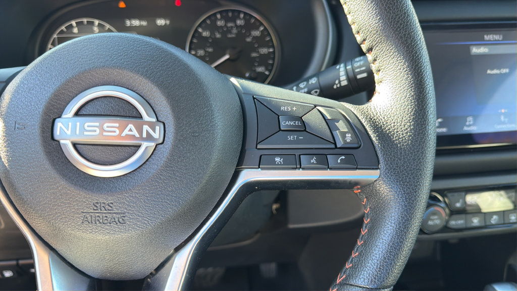 Used 2023 Nissan Kicks SR w/ SR Premium Package FWD image 24