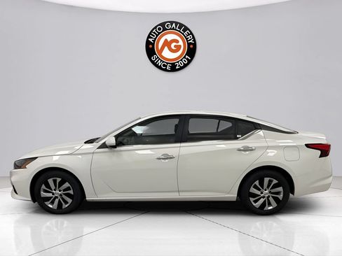 Used 2022 Nissan Altima 2.5 S FWD image 7