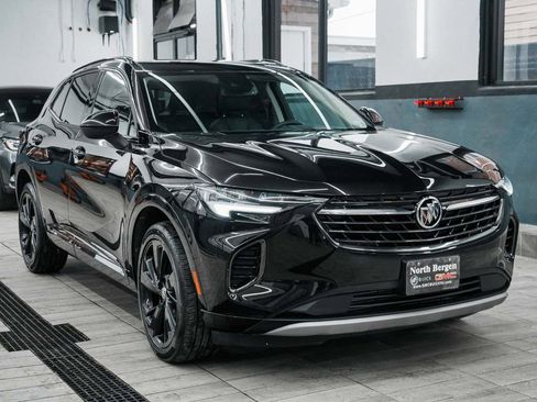 Used 2023 Buick Envision Essence w/ Sport Touring Package image 3