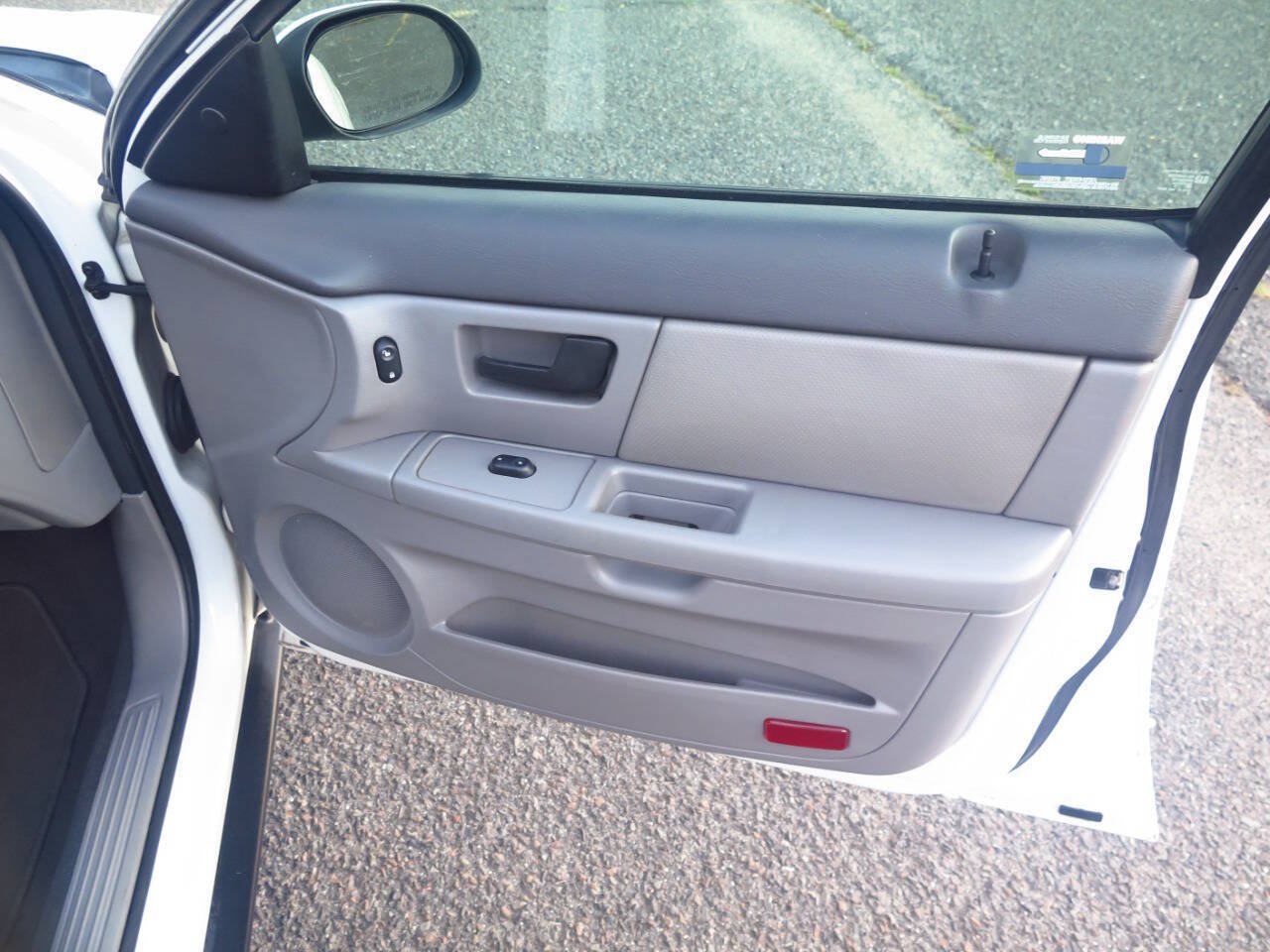 Used 2003 Ford Taurus SES FWD image 32