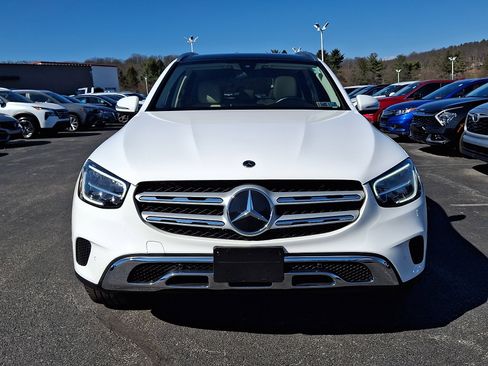 Used 2021 Mercedes-Benz GLC 300 4MATIC image 2