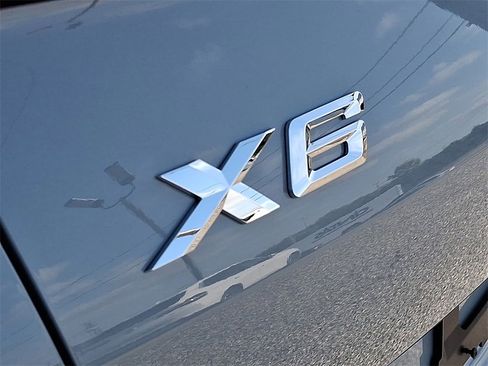 New 2026 BMW X6 xDrive40i w/ Executive Package image 17