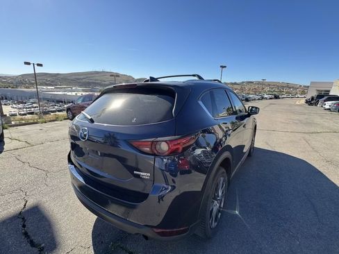 Used 2021 MAZDA CX-5 Signature image 5