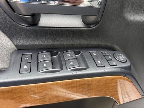 Used 2018 Chevrolet Silverado 1500 LTZ w/ Sport Package AWD/4WD image 15