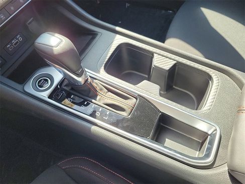 New 2025 Nissan Sentra SR image 10