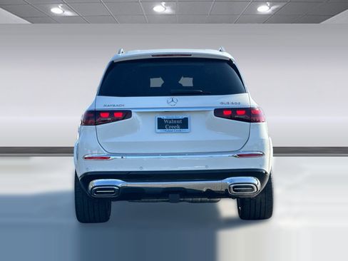 New 2026 Mercedes-Benz Maybach GLS 600 4MATIC image 9