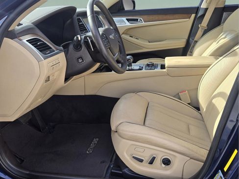 Used 2018 Genesis G80 3.8 w/ Option Group 03 image 9