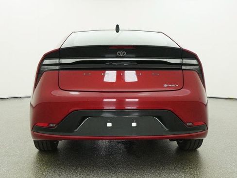 New 2026 Toyota Prius Plug-In Hybrid FWD image 20