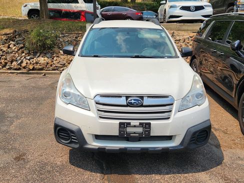 Used 2013 Subaru Outback 2.5i AWD/4WD image 18