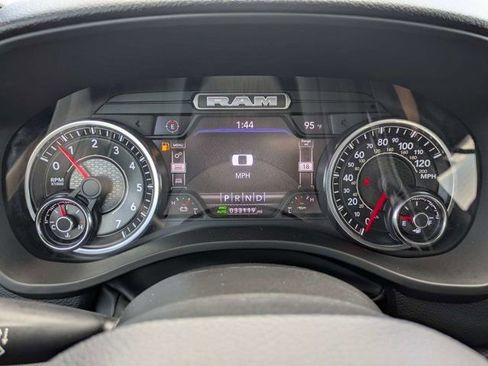 Used 2023 RAM 1500 Big Horn AWD/4WD image 27