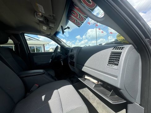 Used 2005 Dodge Dakota SLT image 35