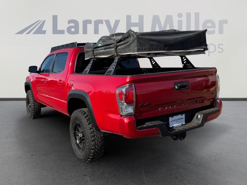 Used 2021 Toyota Tacoma TRD Off-Road w/ Technology Package image 3