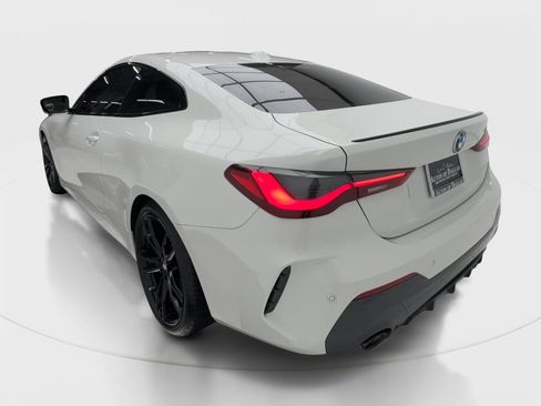 Used 2024 BMW 430i Coupe w/ M Sport Package RWD image 10
