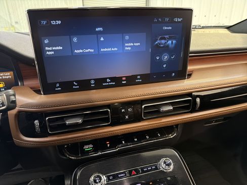 Used 2022 Lincoln Nautilus Reserve image 18