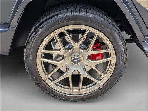 Certified 2024 Mercedes-Benz G 63 AMG 4MATIC w/ Seat Comfort Package image 25
