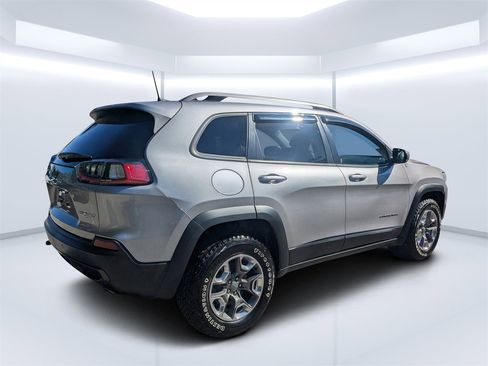 Used 2019 Jeep Cherokee Trailhawk w/ Comfort/Convenience Group image 4