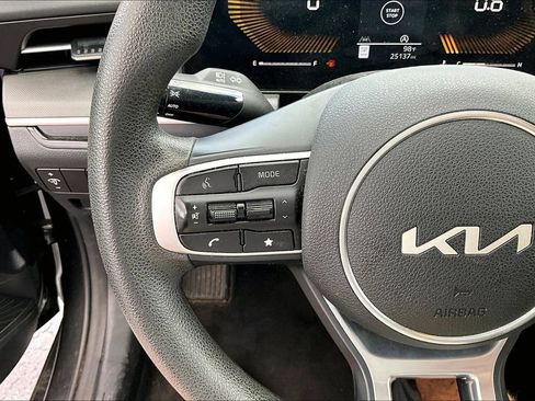 Used 2025 Kia K5 LXS FWD image 11