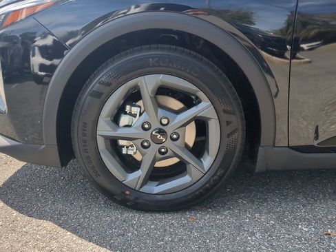 New 2025 Kia K4 LXS image 10