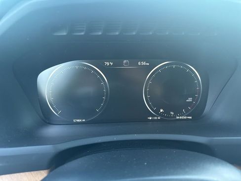 Used 2021 Volvo XC90 T6 Momentum image 17