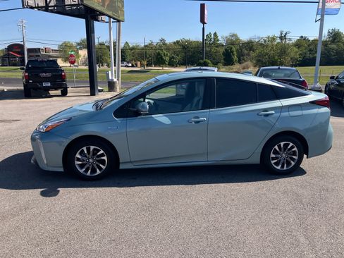 Used 2022 Toyota Prius Limited w/ Premium Convenience Package image 4
