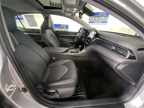 Used 2021 Toyota Camry SE w/ Convenience Package image 33