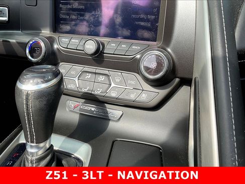Used 2017 Chevrolet Corvette Stingray Convertible RWD image 16