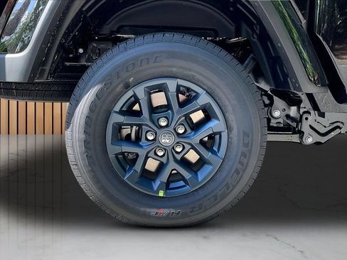 New 2026 Jeep Gladiator Sport AWD/4WD image 34
