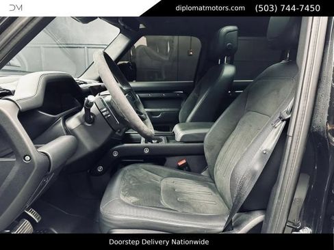 Used 2022 Land Rover Defender 110 V8 AWD/4WD image 18
