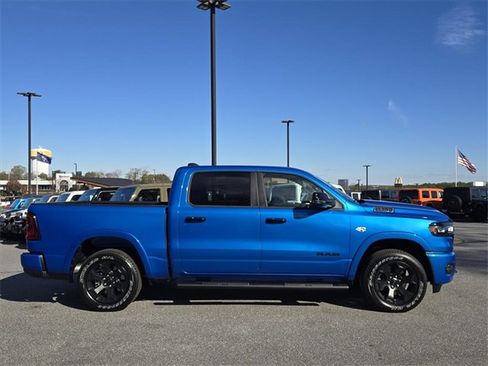 New 2026 RAM 1500 4x4 Crew Cab image 2