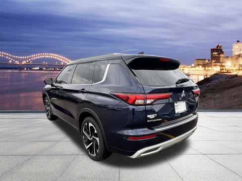 Used 2024 Mitsubishi Outlander SEL image 3