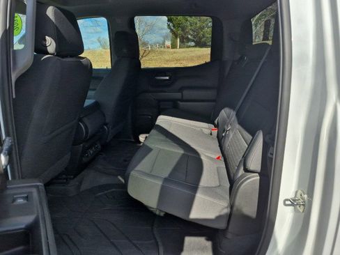 Used 2021 Chevrolet Silverado 1500 LT image 30