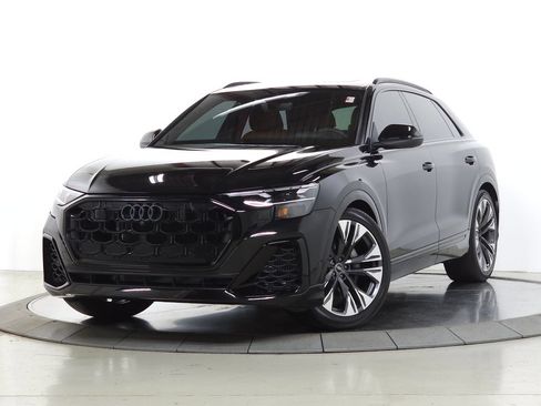 Used 2025 Audi Q8 Prestige AWD/4WD image 1