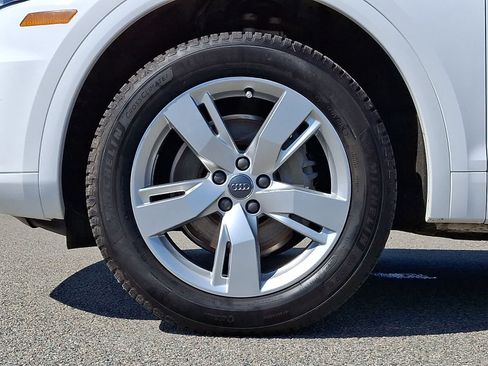 Used 2018 Audi Q5 2.0T Premium Plus w/ Premium Plus Package AWD/4WD image 9