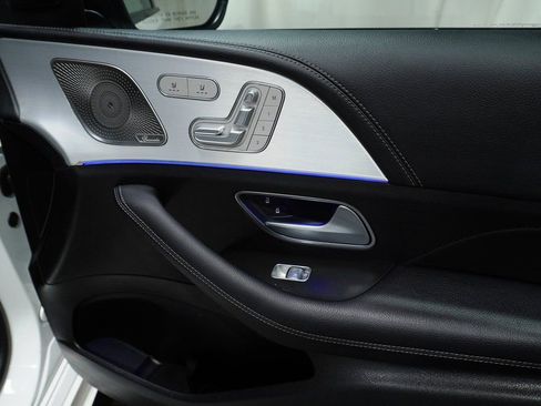 Used 2024 Mercedes-Benz GLE 450 4MATIC image 17