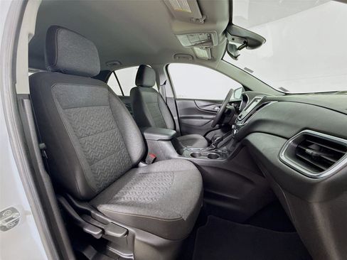 Used 2022 Chevrolet Equinox LT image 27