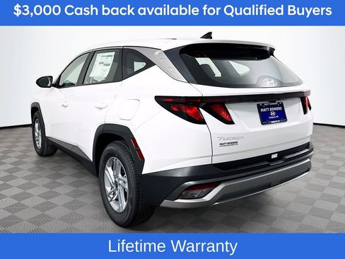 New 2026 Hyundai Tucson SE image 7