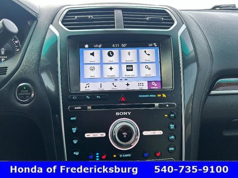 Used 2017 Ford Explorer Platinum image 20