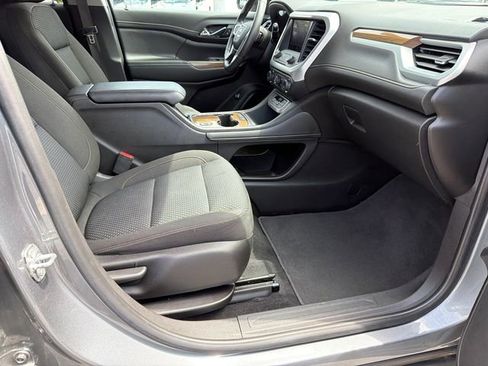 Used 2021 GMC Acadia SLE w/ Driver Convenience Package FWD image 13