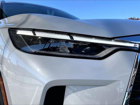 Certified 2025 INFINITI QX60 Luxe image 44